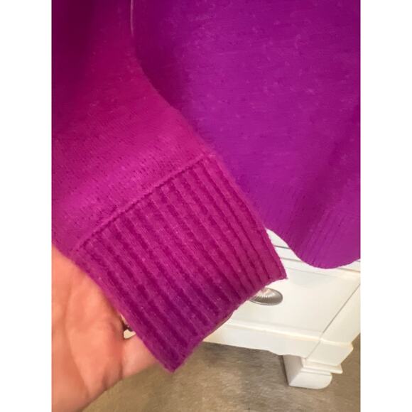 J. Crew Magenta Purple Wool Crewneck Pullover Sweater Women's Size XS Preppy - Picture 5 of 5